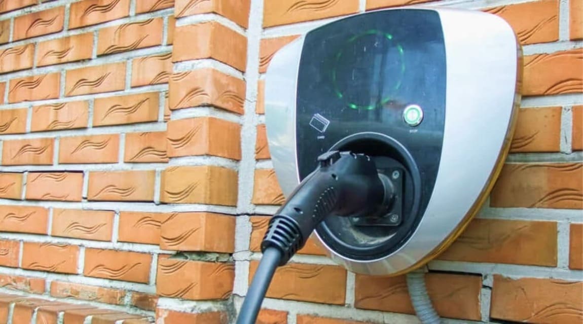attachable electric charger